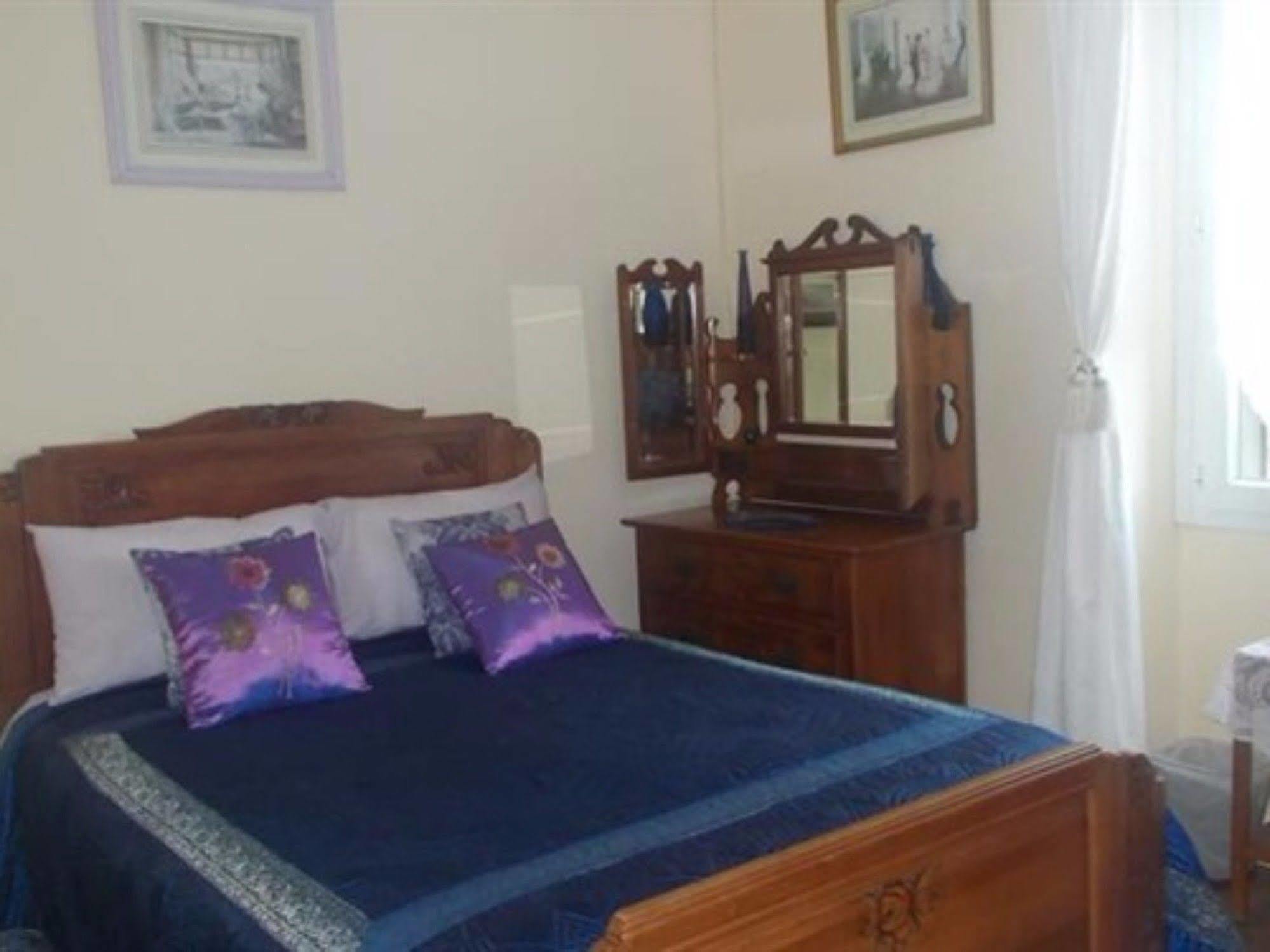 Sunset House Chambres De Hotes Magnac-Laval Εξωτερικό φωτογραφία