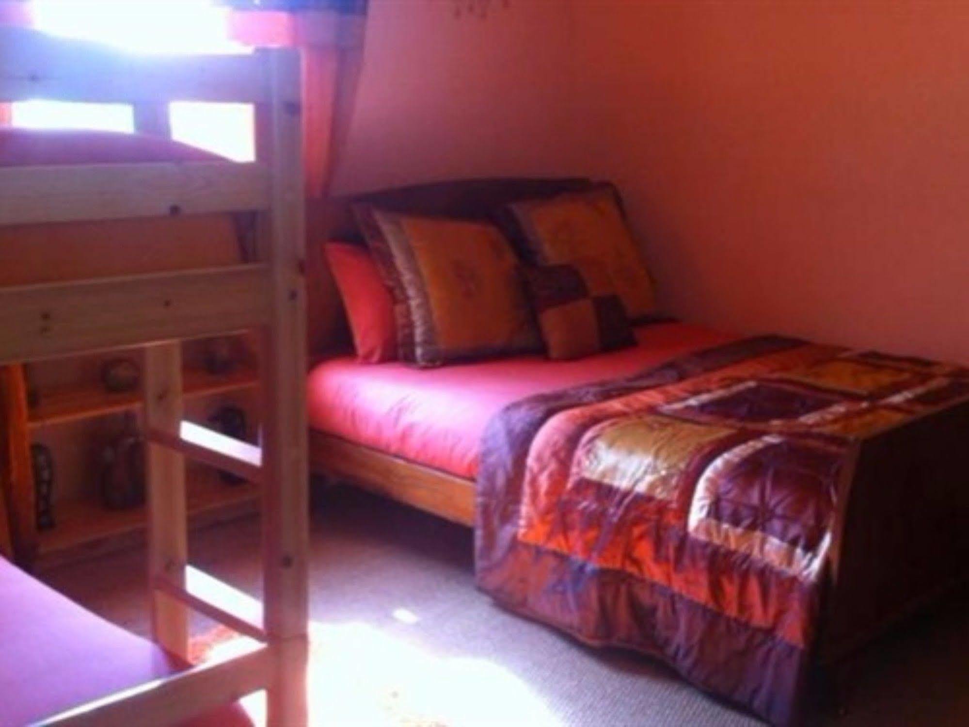 Sunset House Chambres De Hotes Magnac-Laval Εξωτερικό φωτογραφία